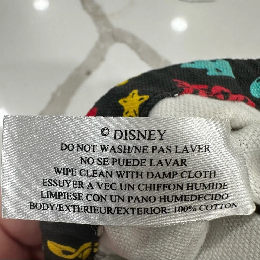 Disney x Kiehl's Mickey Mouse Holiday Drawstring Canvas Pouch Bag Black 11